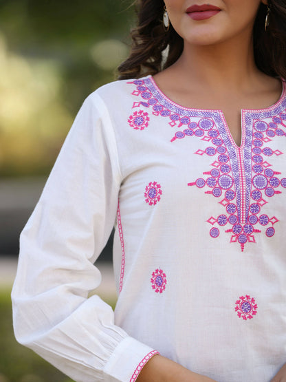 Juniper Women's Off-White Cambric Solid Embroidered Tunic - Distacart