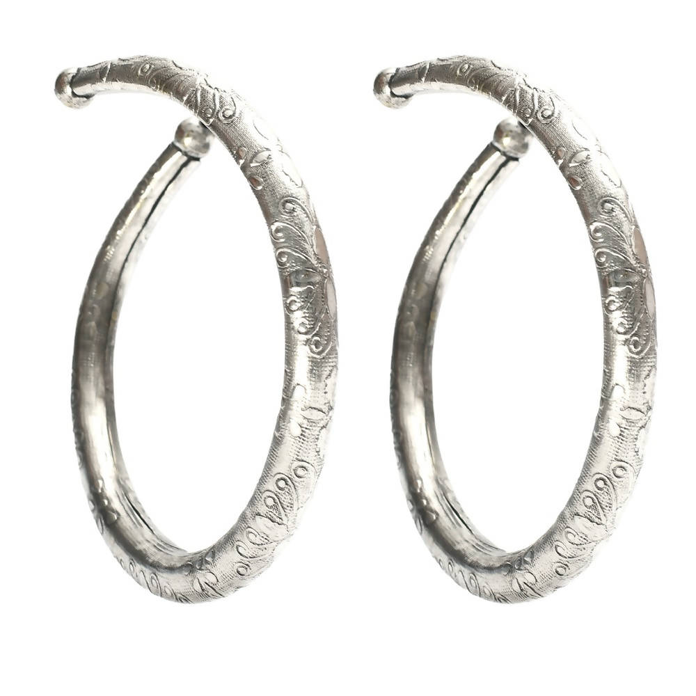 Mominos Fashion Kamal Johar Oxidised Silver Floral Pressing Style Anklets