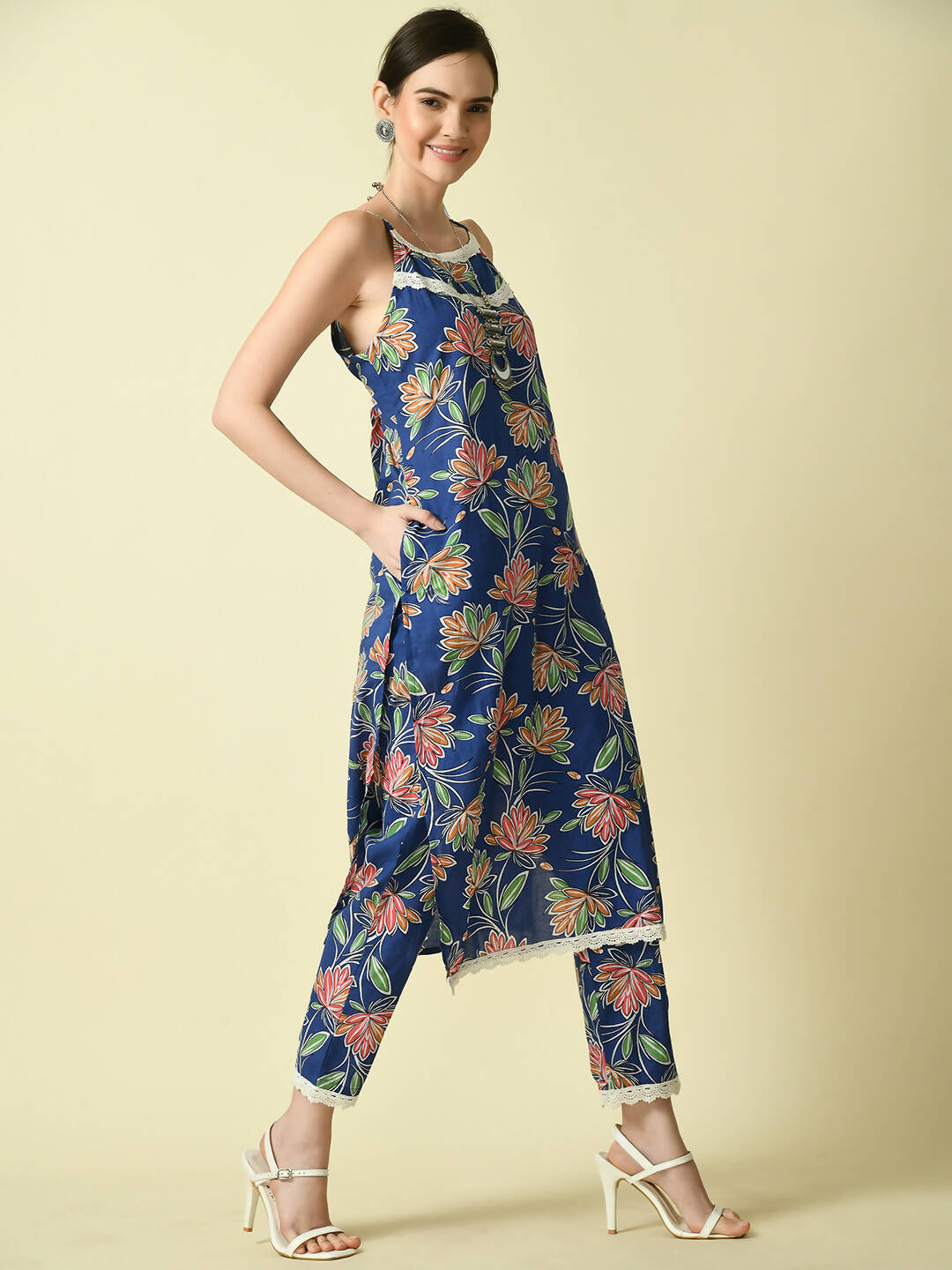 Myshka Women's Blue Printed Kurta With Trouser - Distacart