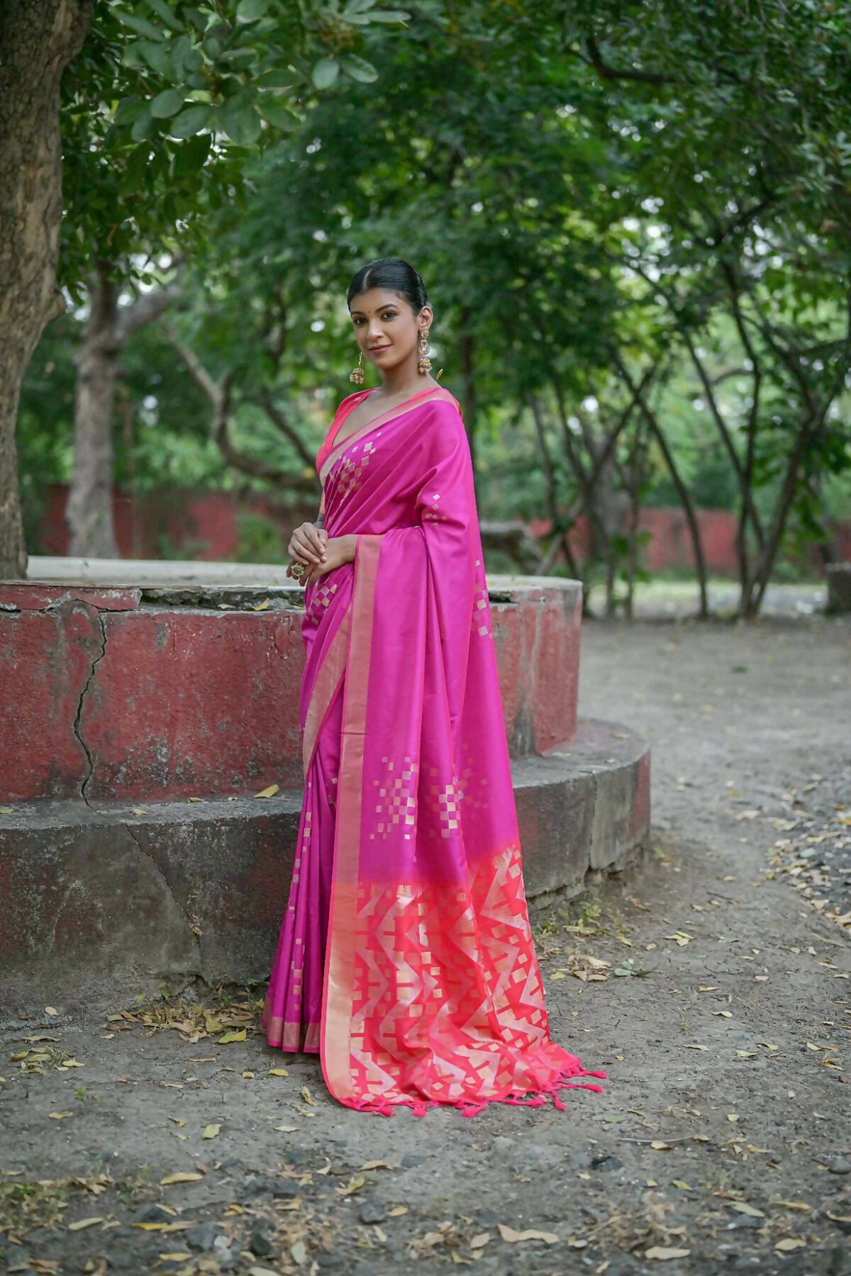 Vishnu Weaves Women's Wine Soft Silk Zari Woven Saree with Blouse - Distacart