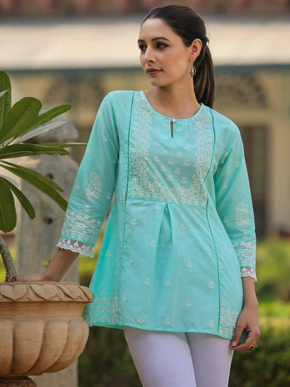 Juniper Women's Aqua Cambric Floral Printed Tunic - Distacart