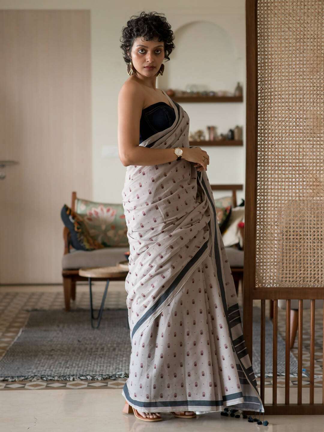 Suta Grey Woven Design Pure Cotton Saree - Distacart