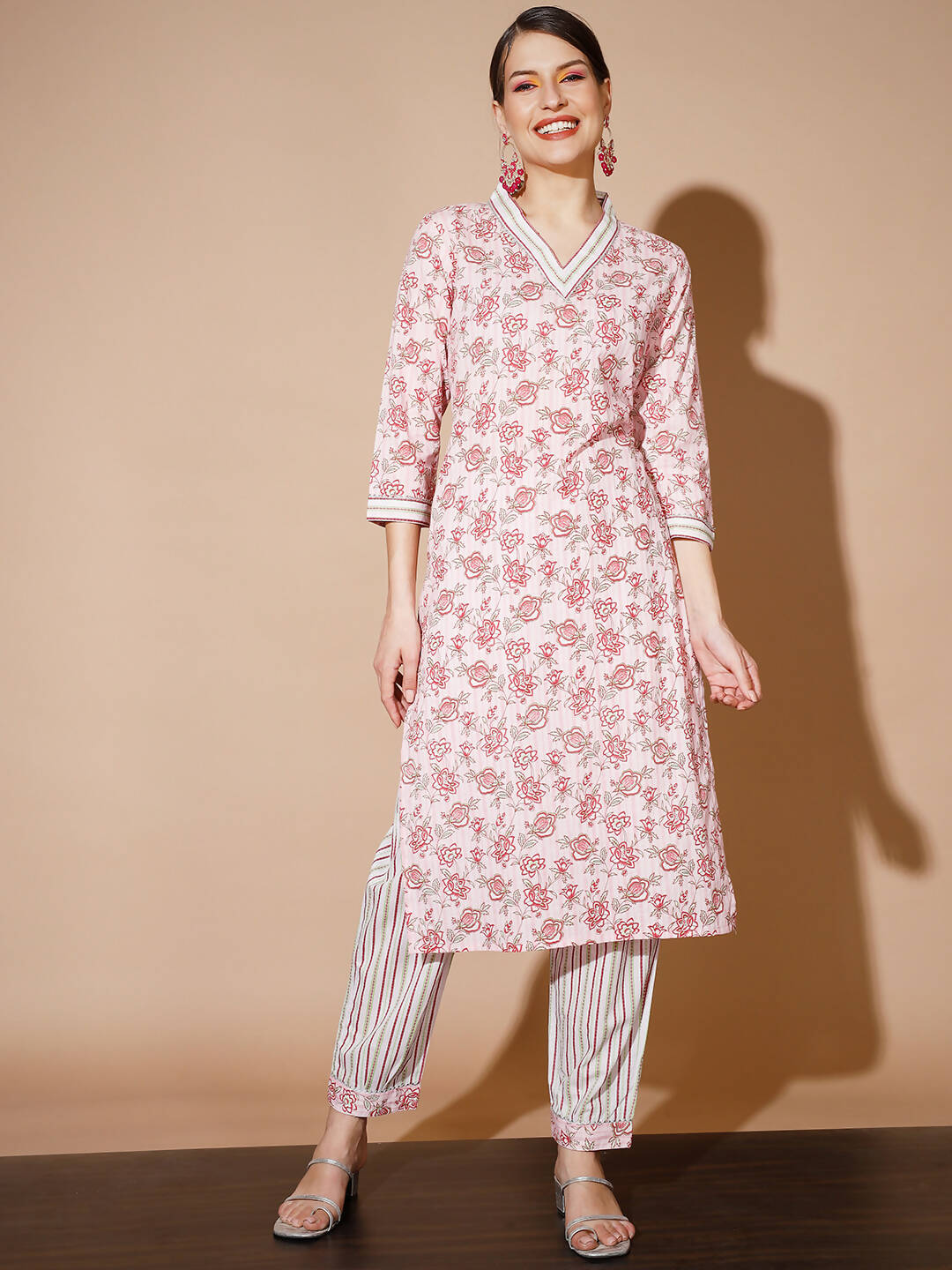 Myshka Women Pink Floral Kurta & Trousers - Distacart