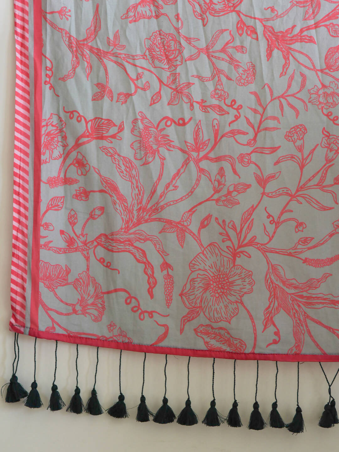 Suta White Floral Pure Cotton Saree - Distacart