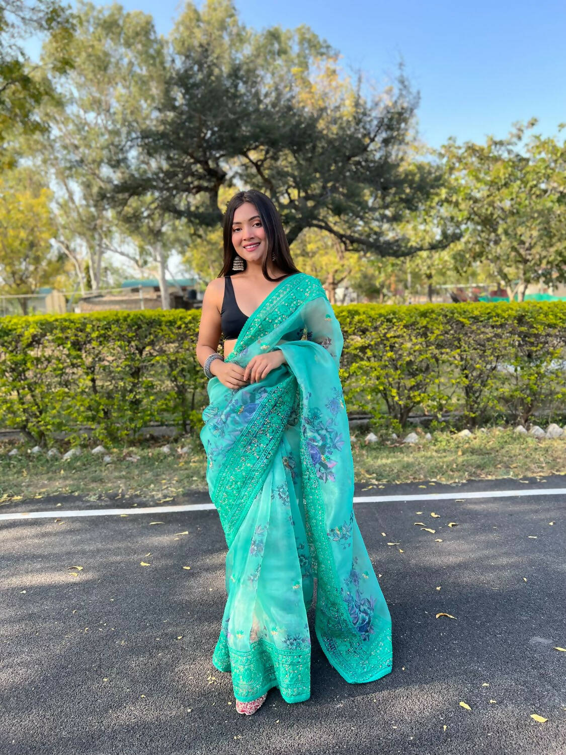 Vastrasky Sea Green Organza Saree - Distacart