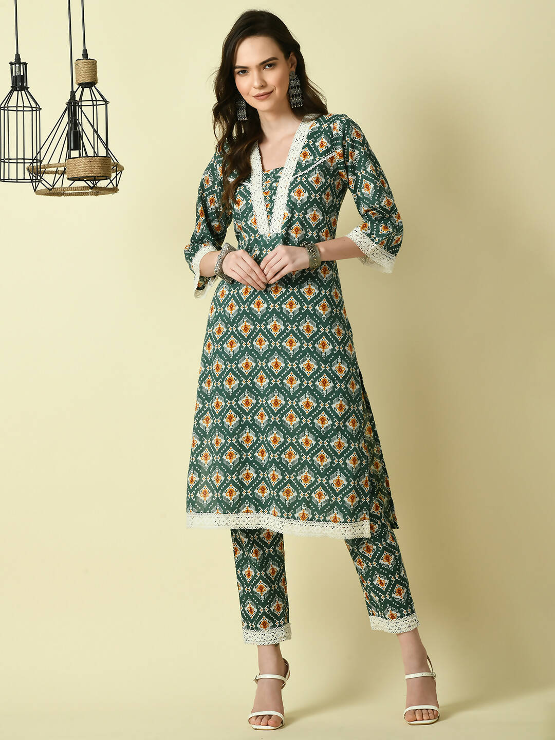 Myshka Women's Green Straight Kurta & Trousers - Distacart
