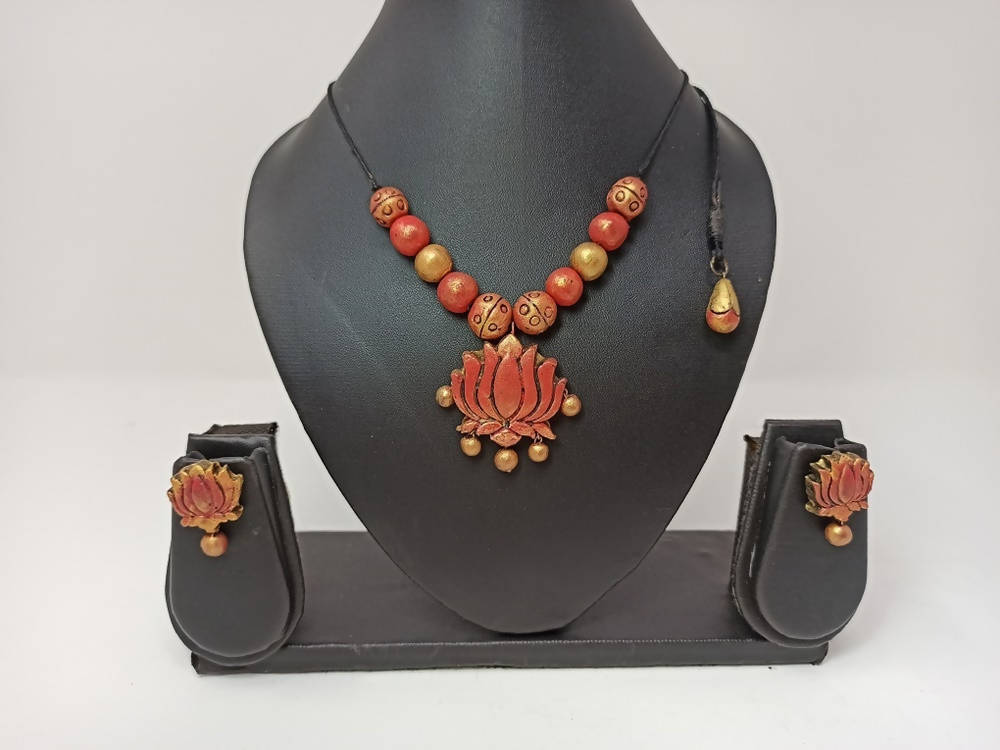 Terracotta Lotus Pendant Necklace Set With Studs-Golden Pink