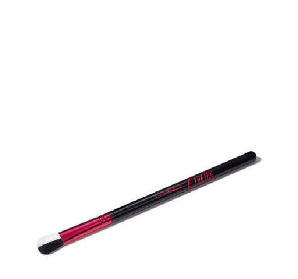 Mac 217S Blending Brush / The Disney Cruella Collection Online