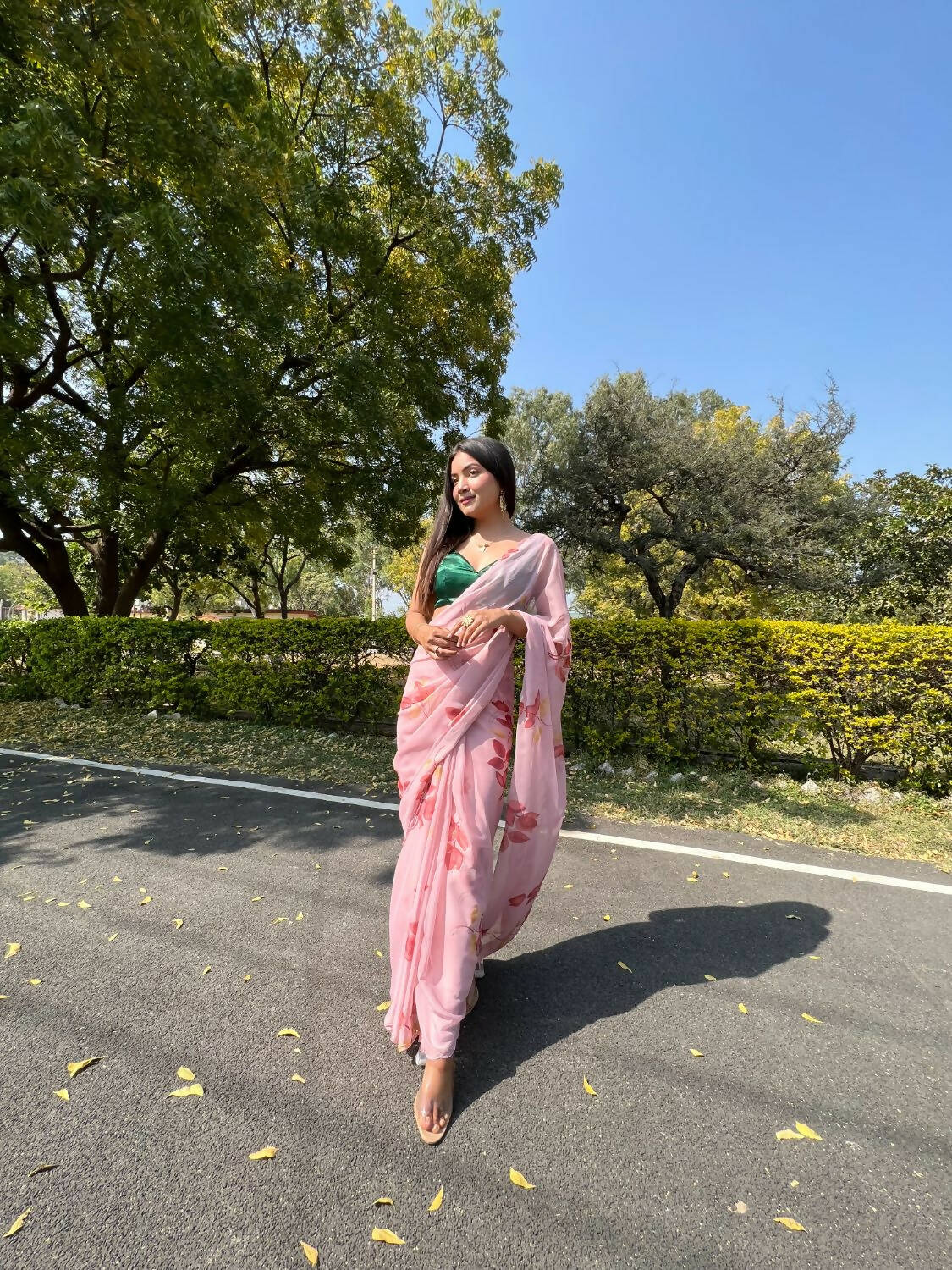 Vamsee Pink Chiffon Designer Saree - Distacart