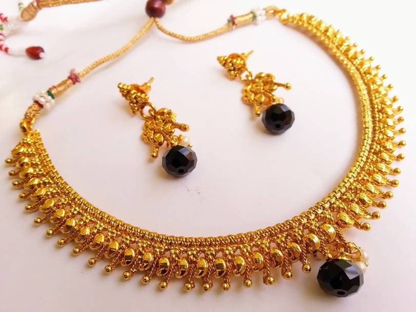 Metallic Necklace Set with Black Drops