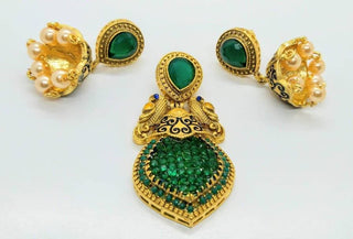 Green Matt Finish Pendant Set