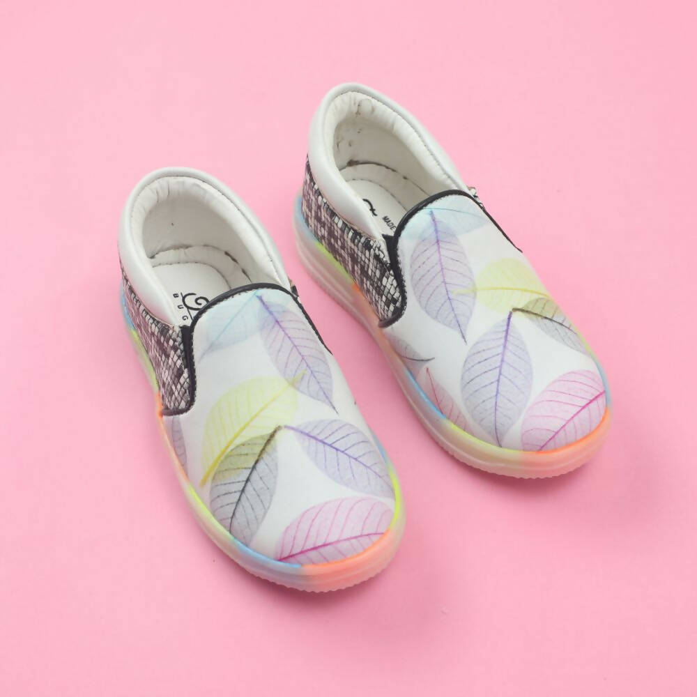 Tiny Bugs Girls Leaf Printed Slip Ons Sneakers - White - Distacart