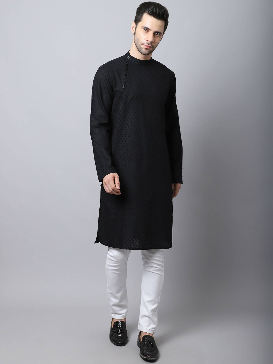 Even Apparels Black Pure Cotton Men's Kurta With Side Placket - Distacart