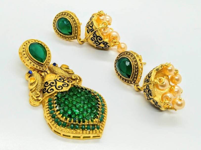 Green Matt Finish Pendant Set