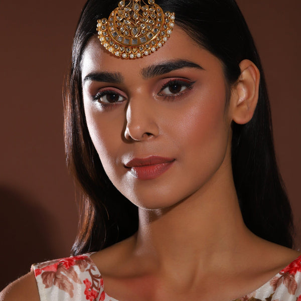 Gold-Plated White Kundan-Studded Maang Tikka - Ruby Raang - Distacart