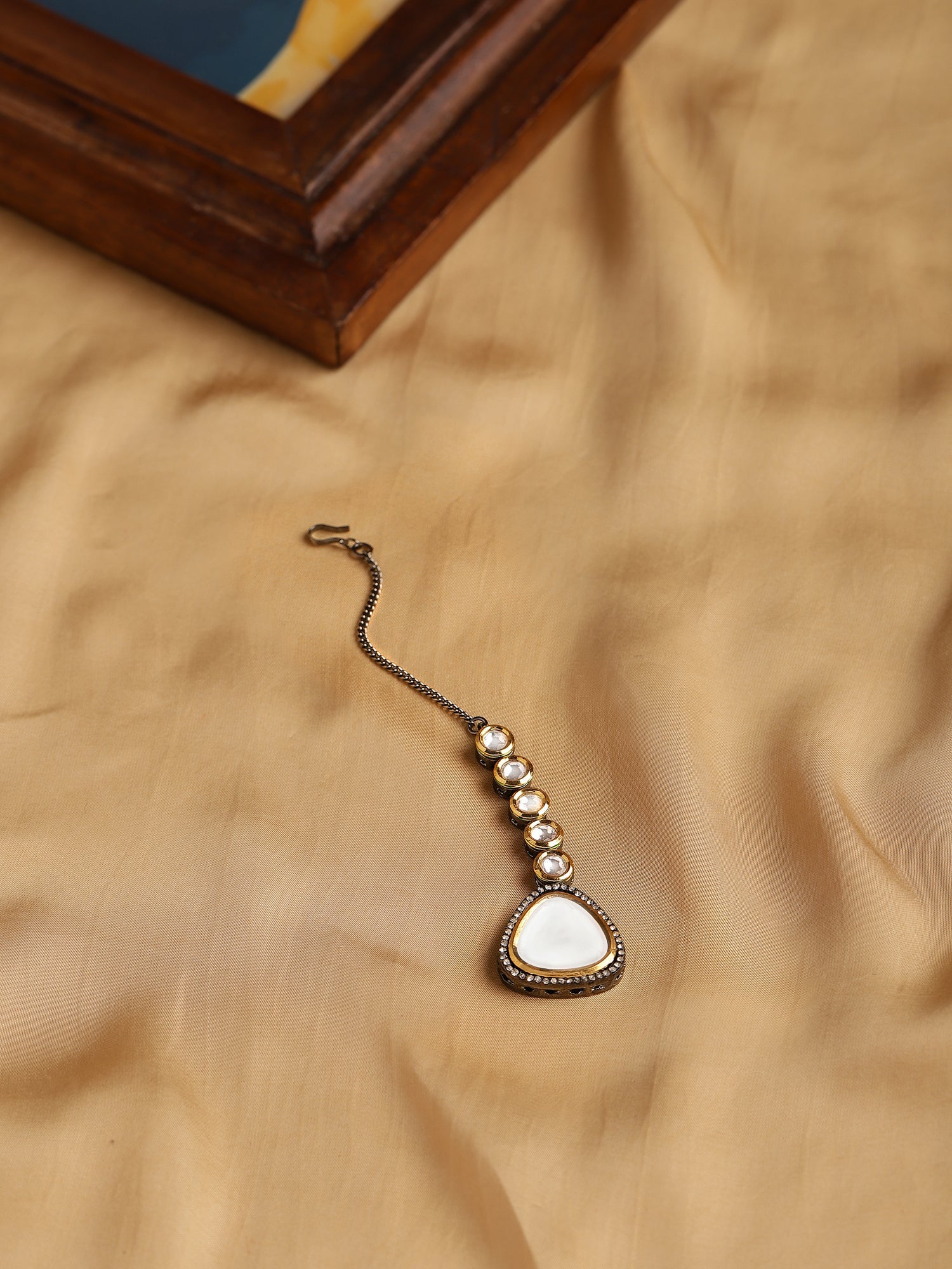 Silver-Plated Kundan Maang Tikka - Ruby Raang - Distacart