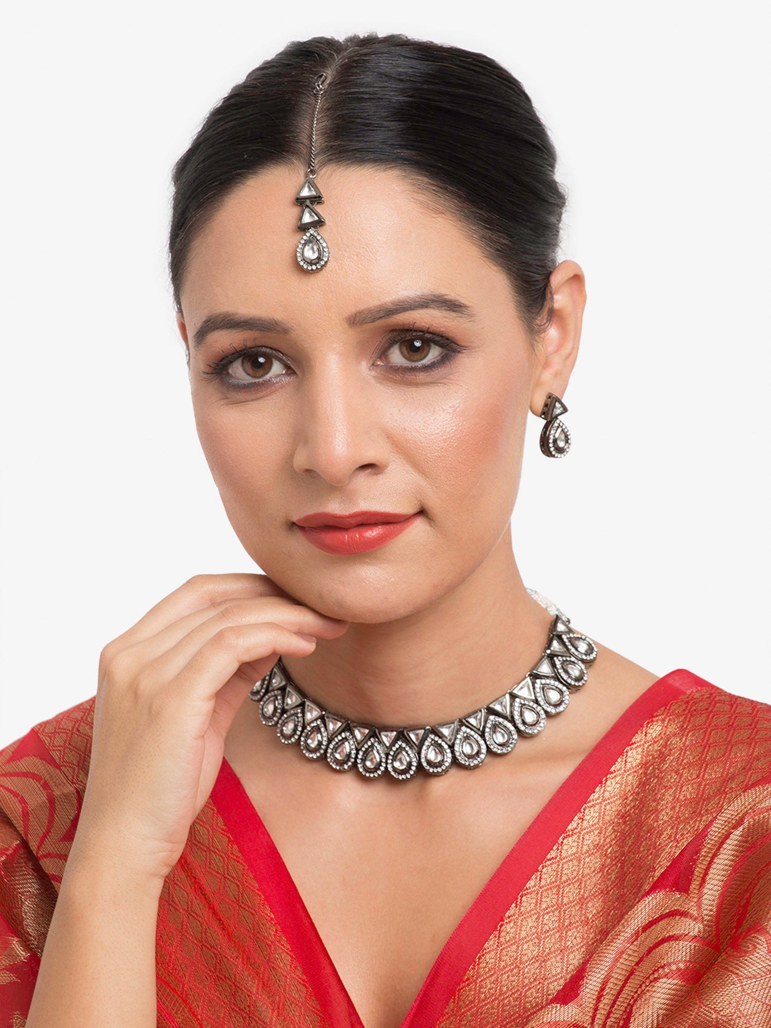 Silver Kundan Choker With Earrings And Maang Tikka - Ruby Raang - Distacart