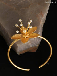 Thumbnail for Mominos Fashion Johar Kamal Matt Golden Flower Bracelet