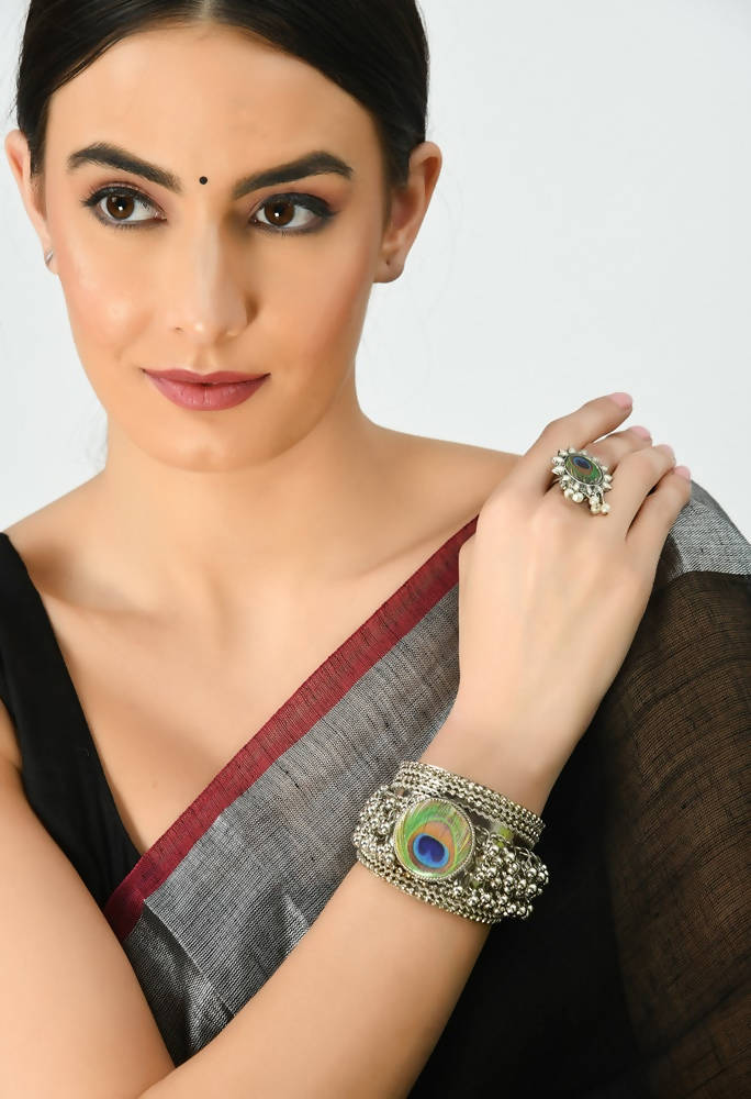 Mominos Fashion Kamal Johar Ghungroo Handcraft Cuff Bracelet