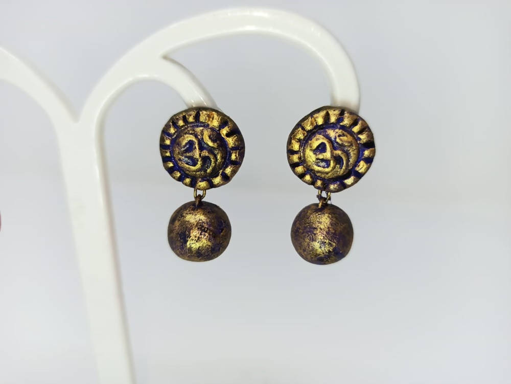 Terracotta Stud With Round Drop Earrings