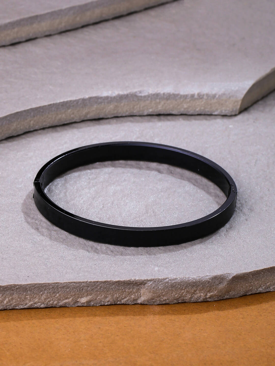 NVR Men's Black Metal Interlock Kada Bracelet - Distacart