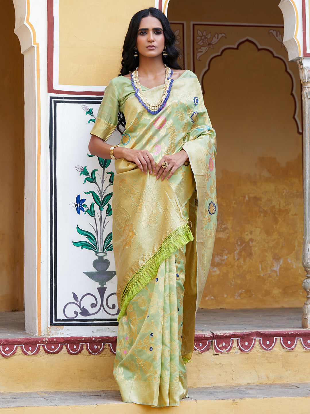 Janasya Light Green Banarasi Silk Woven Floral Design Banarasi Saree - Distacart