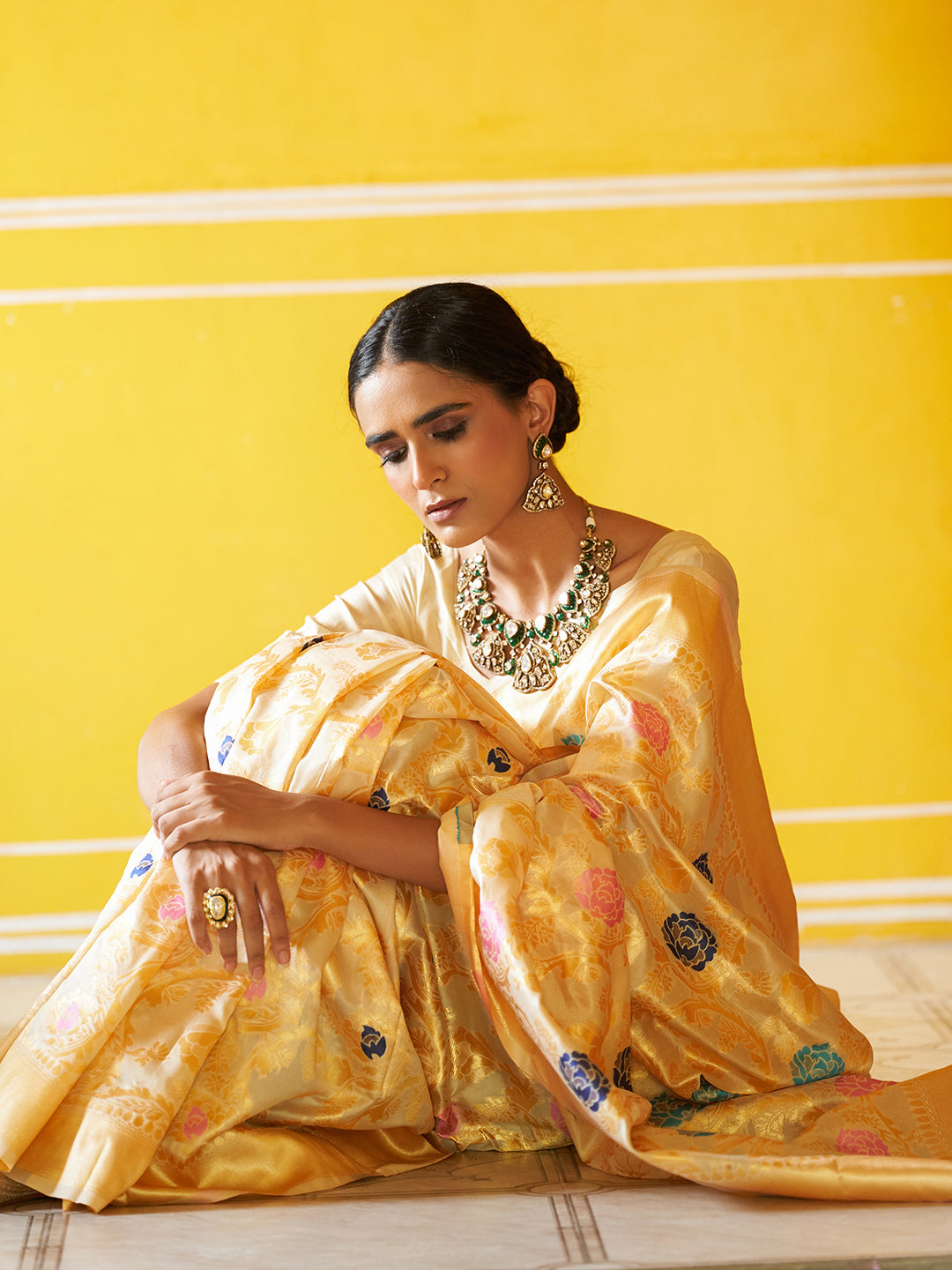 Janasya Cream Banarasi Silk Woven Floral Design Banarasi Saree - Distacart