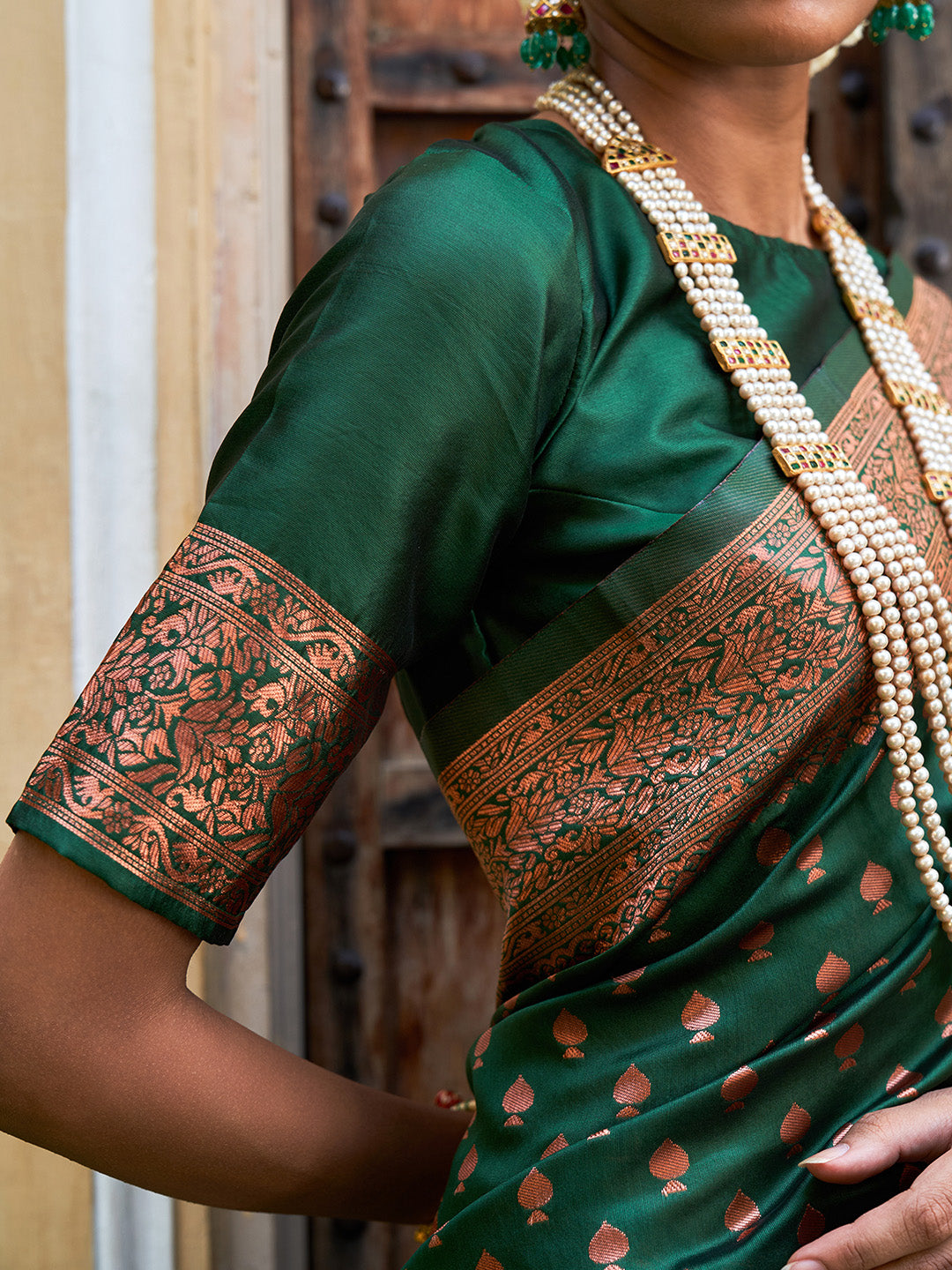Janasya Green Banarasi Silk Ethnic Motifs Woven Design Saree - Distacart