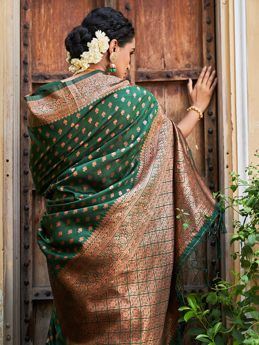Janasya Green Banarasi Silk Ethnic Motifs Woven Design Saree - Distacart