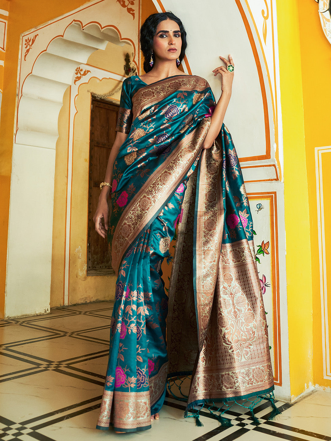 Janasya Dark Green Banarasi Silk Floral Woven Design Saree - Distacart
