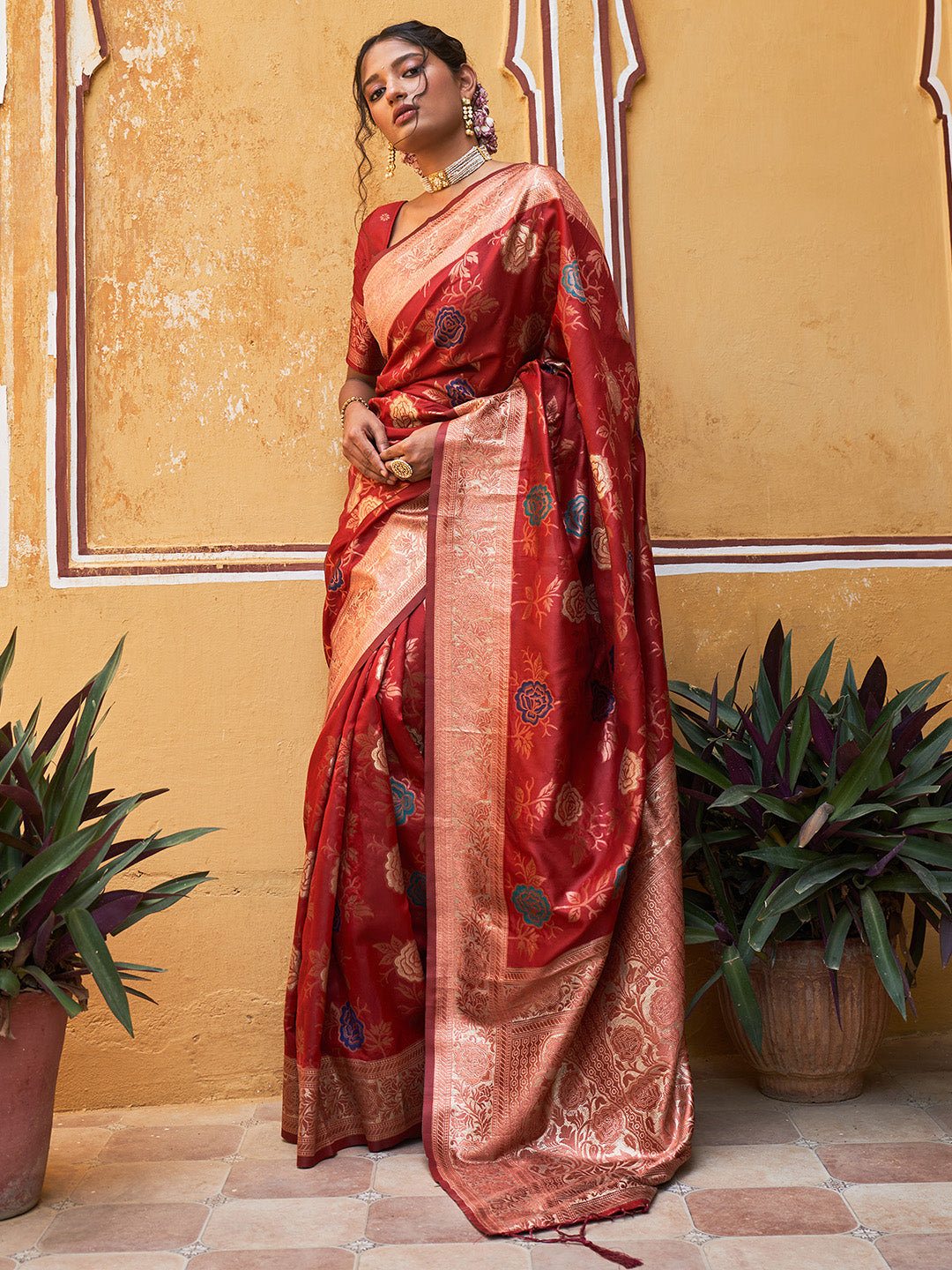 Janasya Red Banarasi Silk Floral Woven Design Saree - Distacart