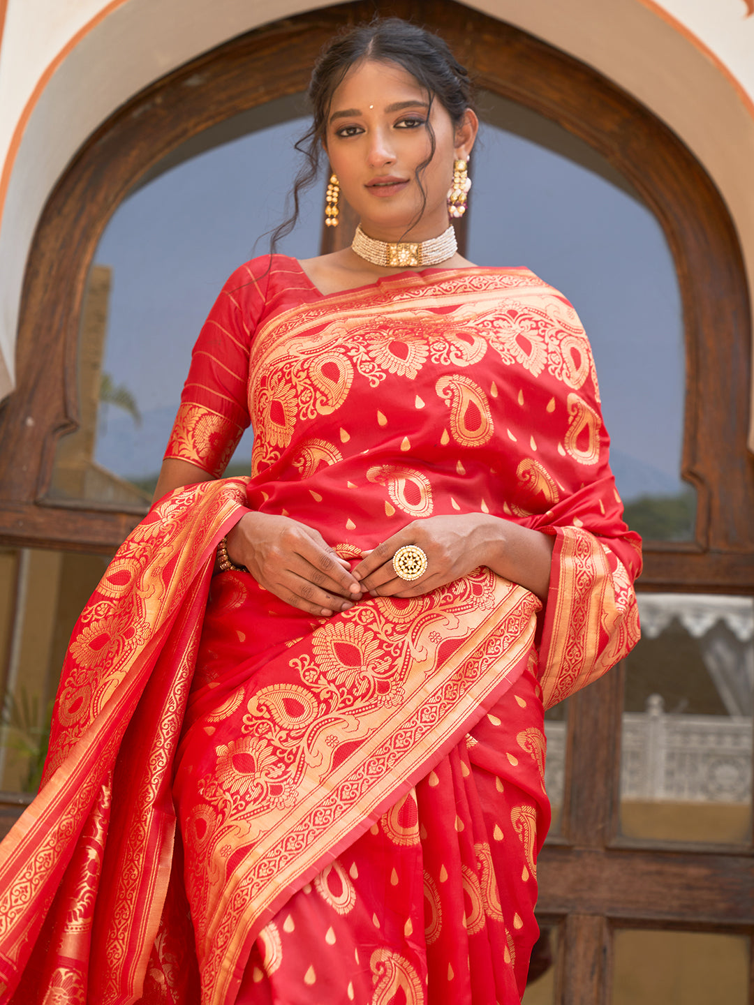 Janasya Red Banarasi Silk Paisley Woven Design Saree - Distacart