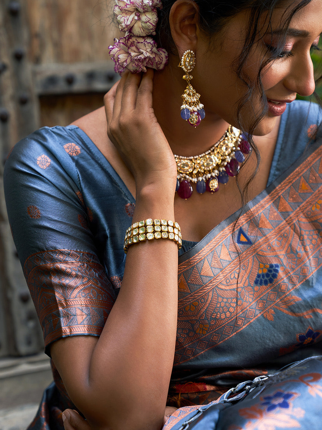 Janasya Grey Banarasi Silk Woven Dual Tone Floral Design Banarasi Silk Saree - Distacart