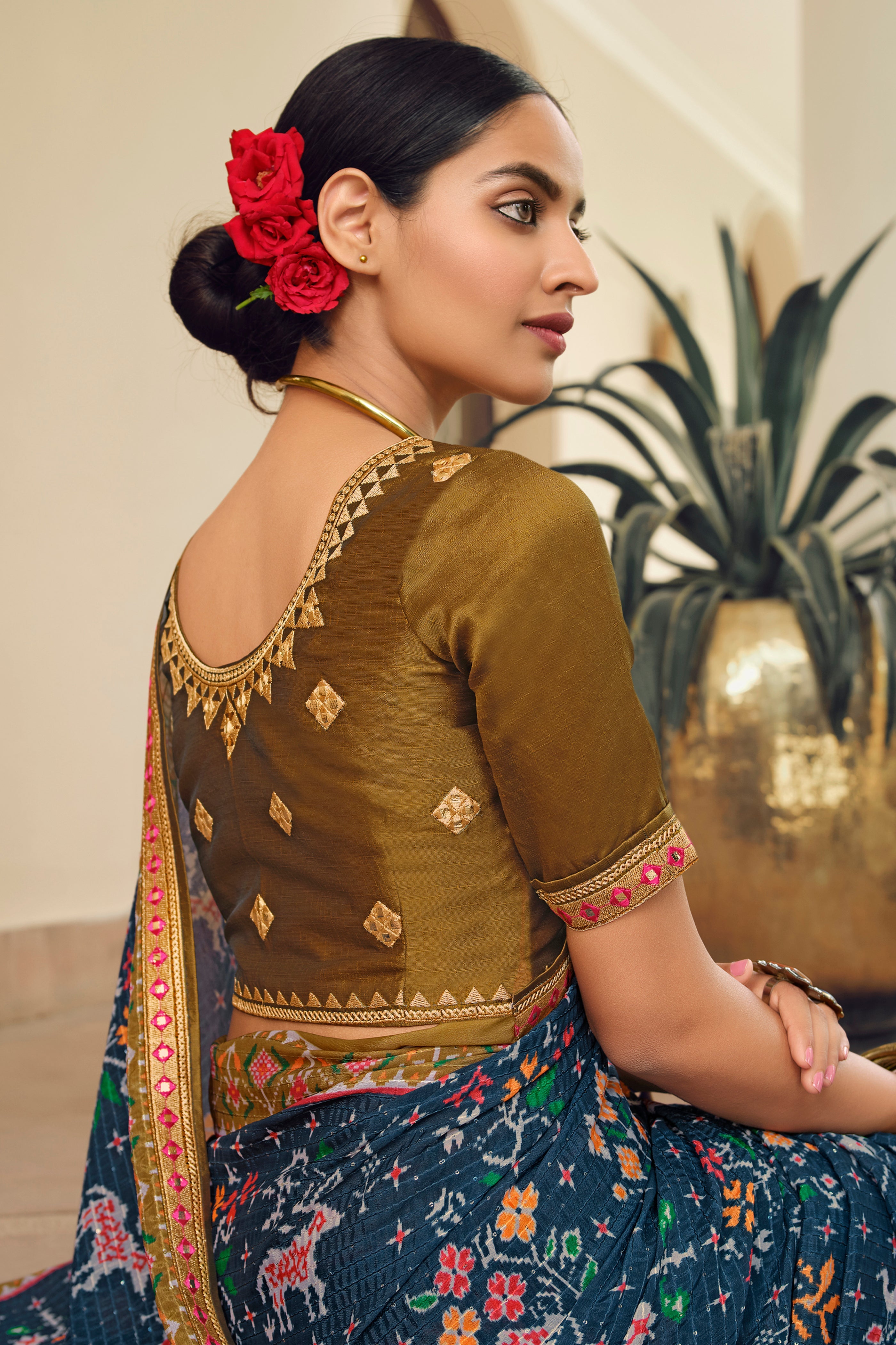 HIMALAY V-Neck Jacquard Mehndi Green Color Short Sleeve Blouse For Saree