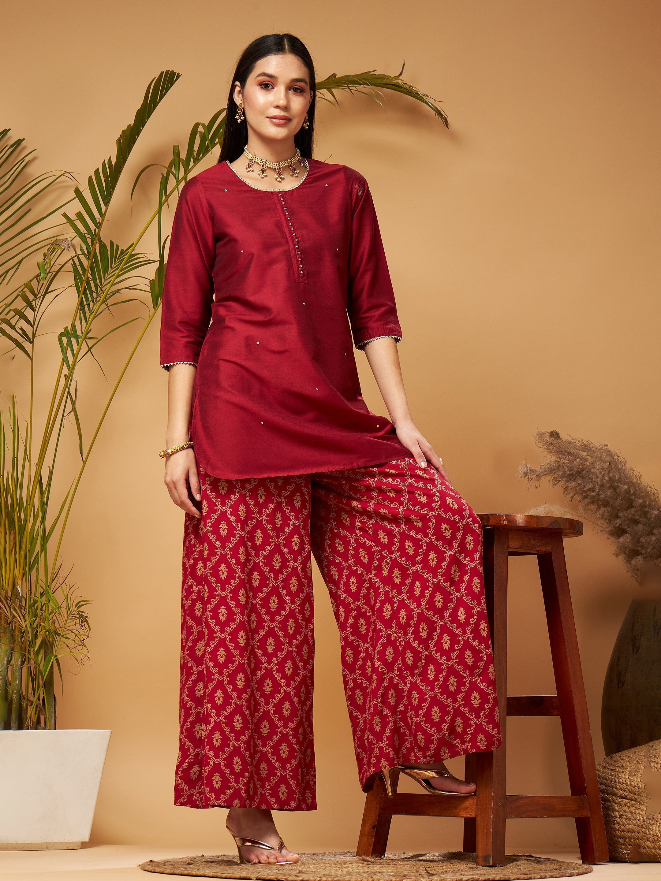 Floral Cotton Blend Short Kurti with Flared Pants | Short kurti, Flare pants,  Ethnic looks