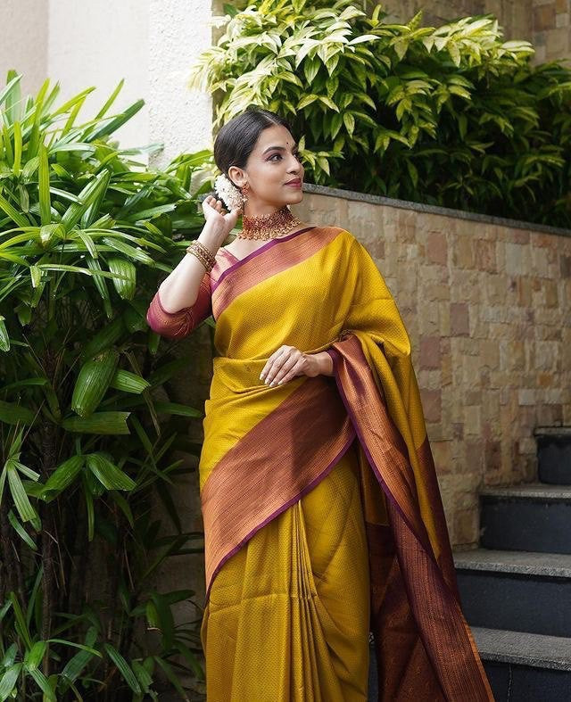 Vamika Weaving Banarasi Jacquard yellow Kanjivaram Saree - Distacart