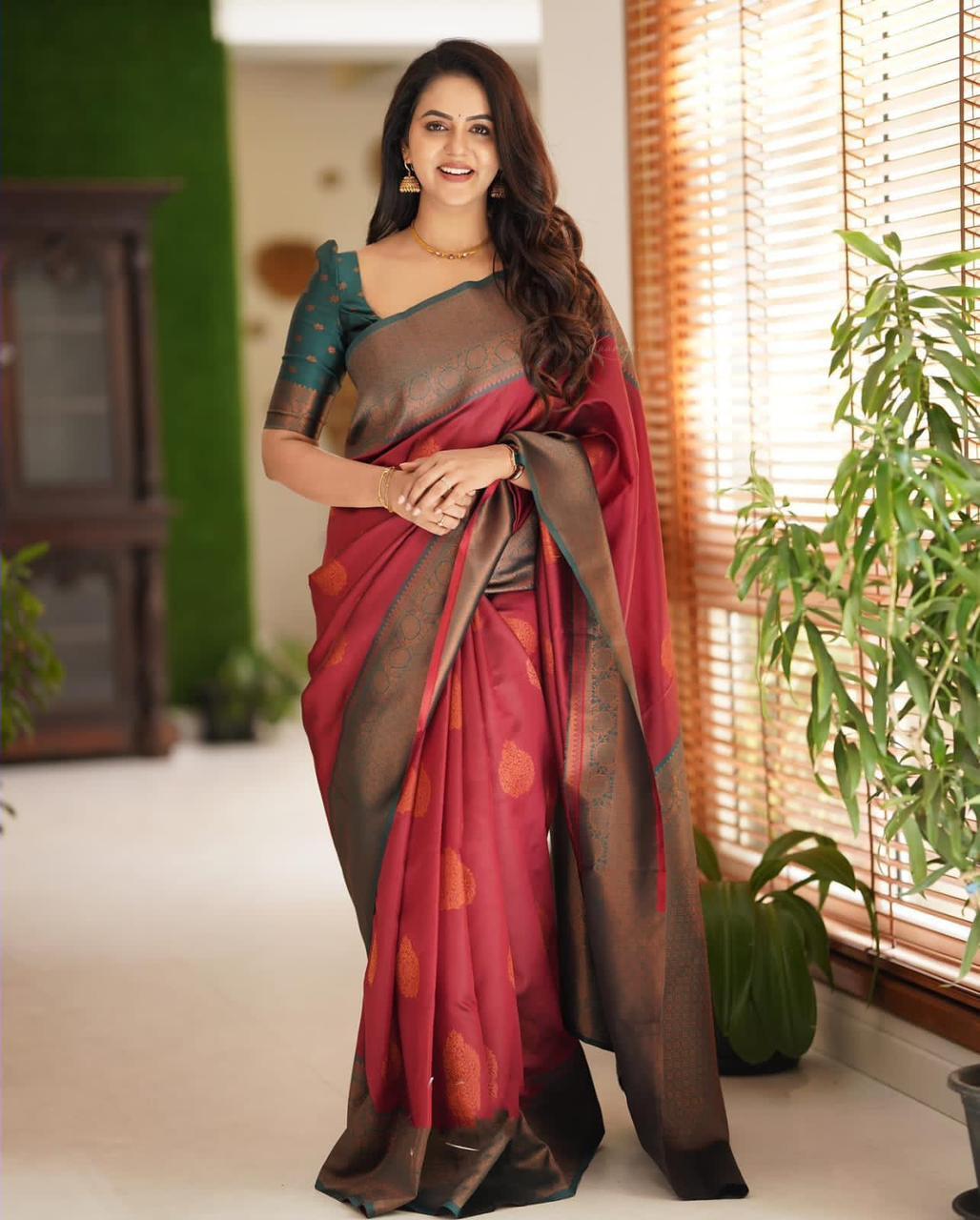 Vamika Weaving Banarasi Jacquard red Kanjivaram Saree - Distacart