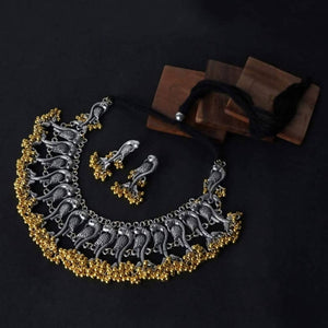 Parrot Design Choker Necklace Set With Golden Ghungoo