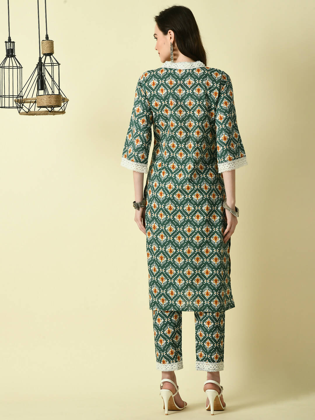 Myshka Women's Green Straight Kurta & Trousers - Distacart