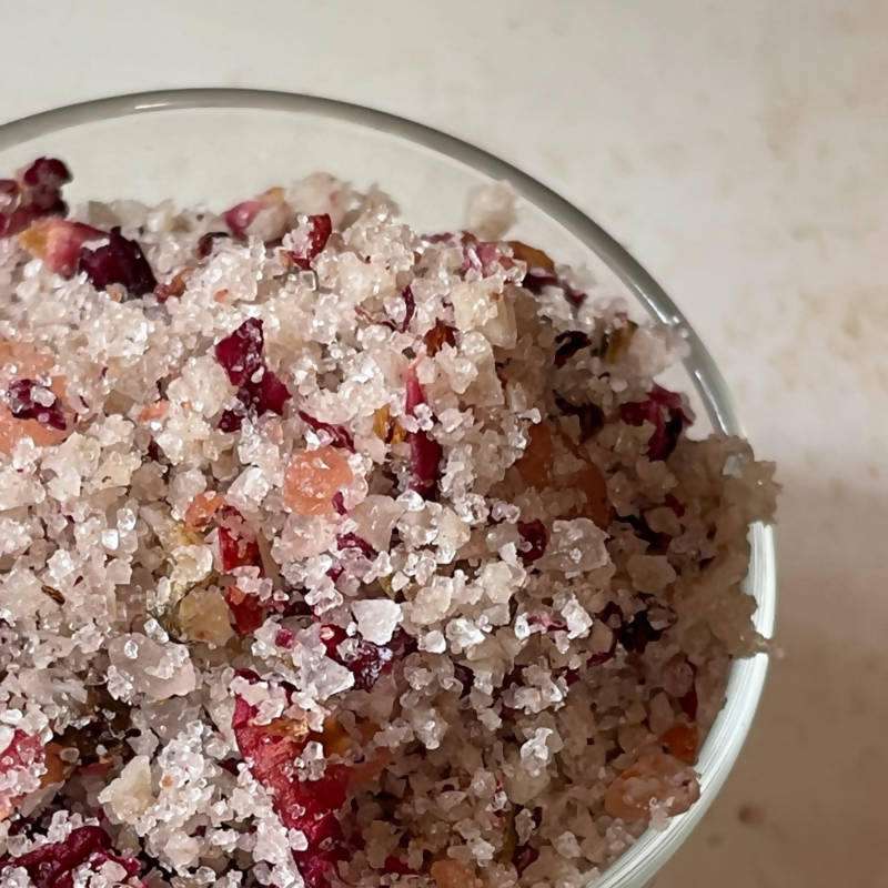 Kalya Shastra Snaana Lavanam Javaa Rose Bath Salt