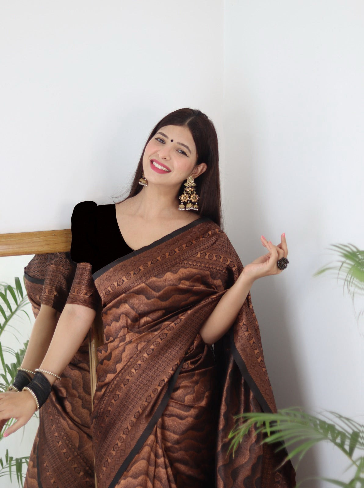 Vamika Weaving Banarasi Jacquard black Kanjivaram Saree - Distacart