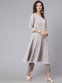 Thumbnail for NOZ2TOZ Women Grey Ethnic Printed Flared Kurta With Trouser And Dupatta - Distacart