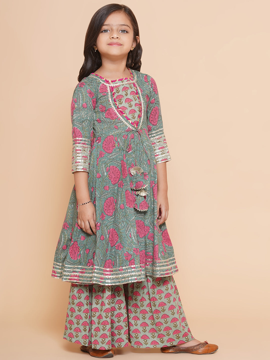 Girls Green Printed Round neck Kurta with Sharara for Kids - Bhama - Distacart