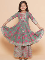Thumbnail for Girls Green Printed Round neck Kurta with Sharara for Kids - Bhama - Distacart