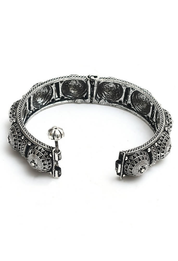 Mominos Fashion Kamal Johar Oxidised Silver-Plated Handcraft Bracelet