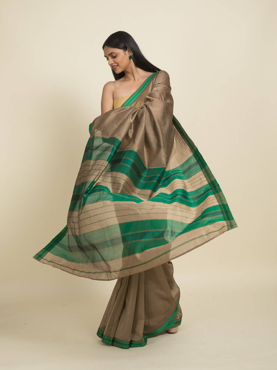 Suta Brown Green Zari Silk Cotton Maheshwari Saree - Distacart