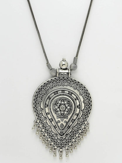 NVR Women's Elegant Silver Oxidised Brass Necklace - Distacart