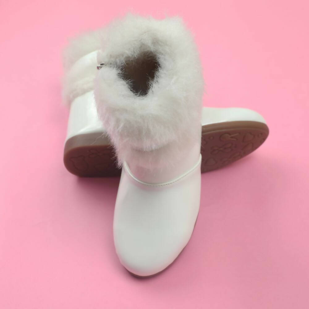 Tiny Bugs Girls Faux Fur Detail Winter Boots - White - Distacart
