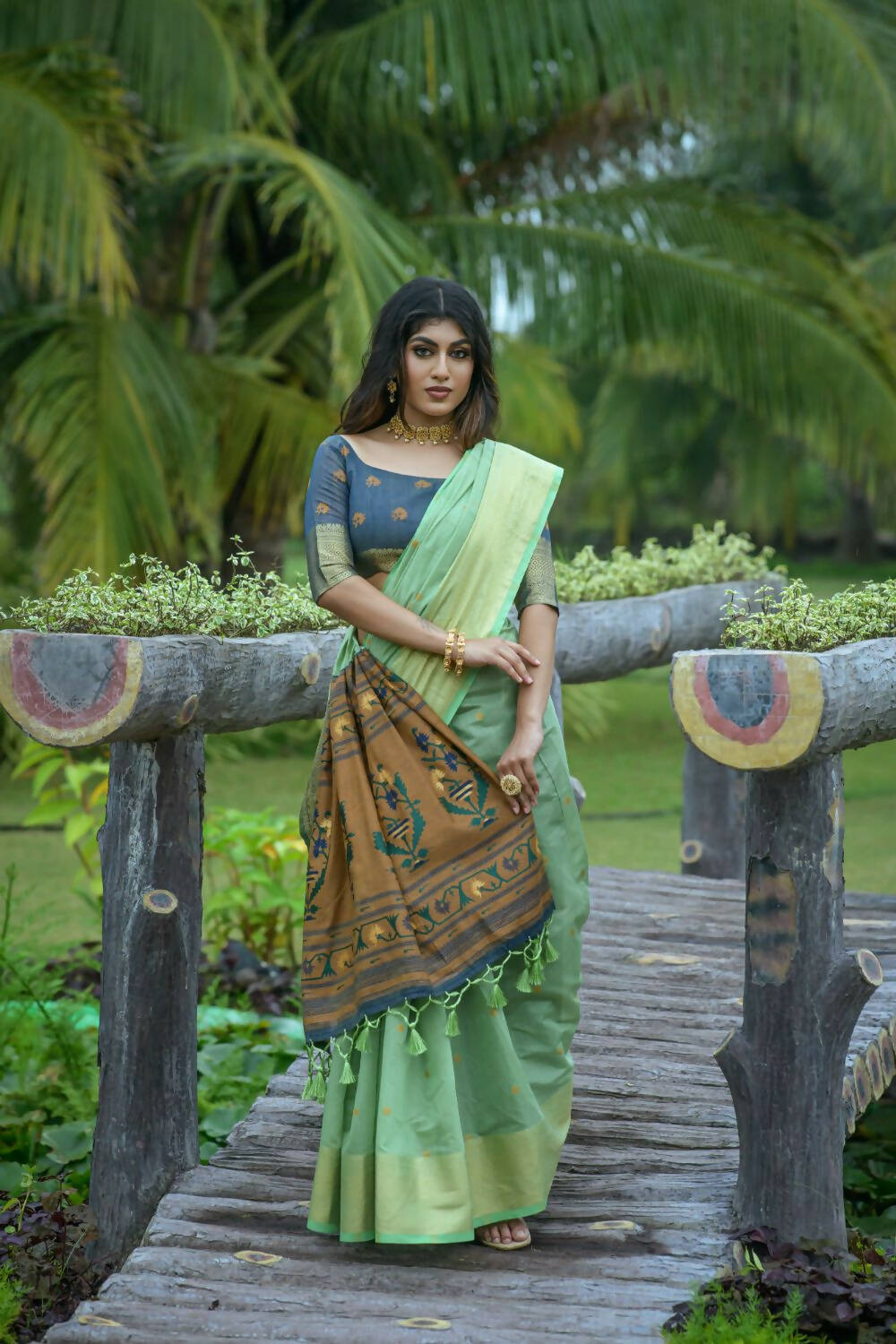 Vishnu Weaves Women's Sea Green Cotton Silk Zari Woven Saree with Blouse - Distacart