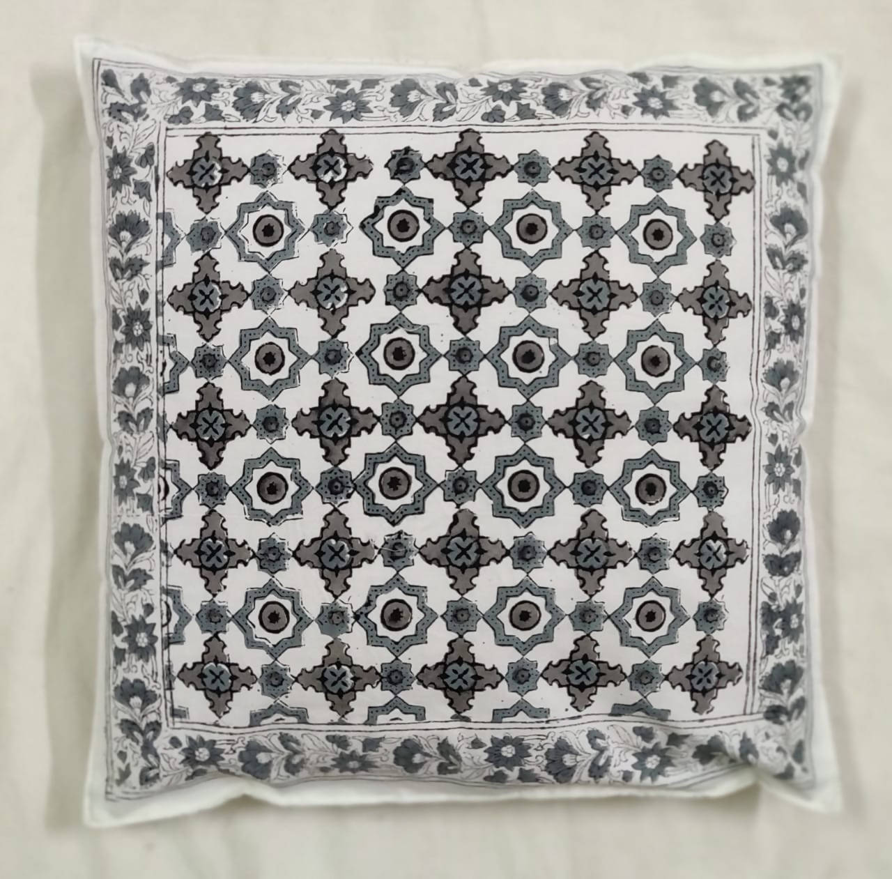 The Decor Nook Grey Jaal Print With Grey Border Cushion Cover - Distacart